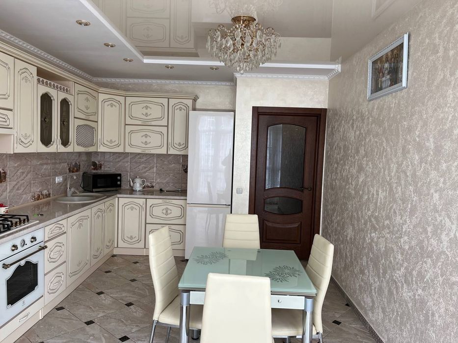 Здам хорошу 2 кімнатну квартиру в Центрі!