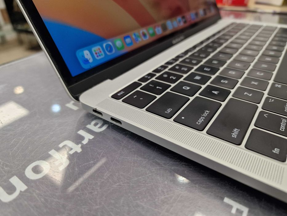 Macbook PRO 13 2017/ i7 2.50 GHZ/ 16GB/ 512GB/ czytaj uważnie opis