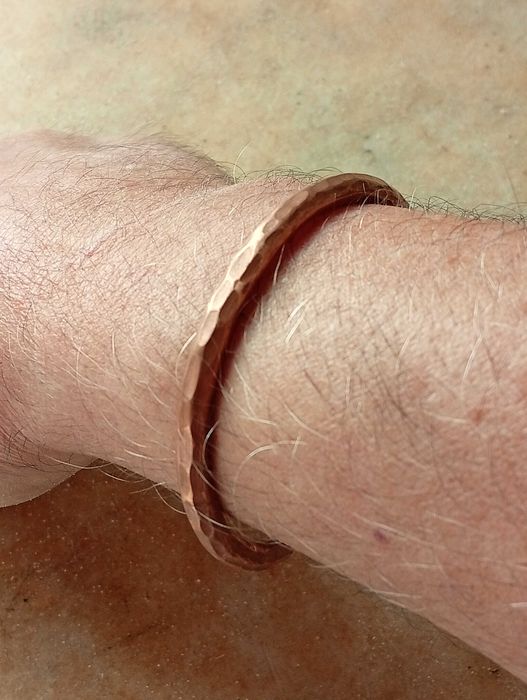 Pulseira artesanal de cobre verdadeiro, feitas por mim. Terapeutica e energética