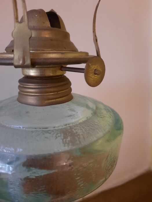 Candeeiro a "petróleo "em vidro antigo