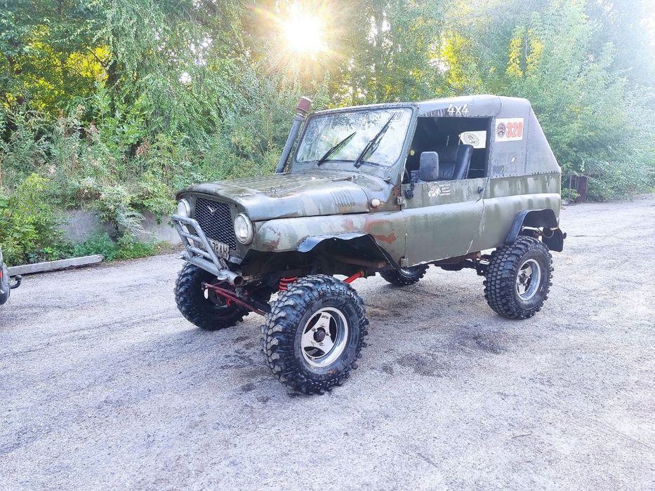 УАЗ OFFROAD, инжектор,газ-бензин ОБМЕН на Мерседес