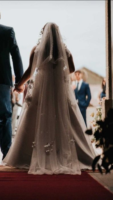 Vestido e Véu de Noiva – Verónica Cristóvão Atelier