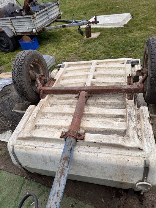 Przyczepka niewiadowka n250