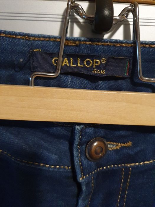 Proste spodnie z przetarciami, Gallop, L