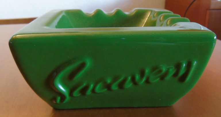 Cinzeiro em faiança da Fábrica de Loiça de Sacavém