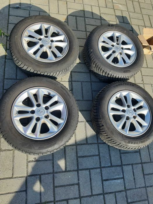 hyundai i30 12-17r koła alufelgi komplet 195/65/R15 good year