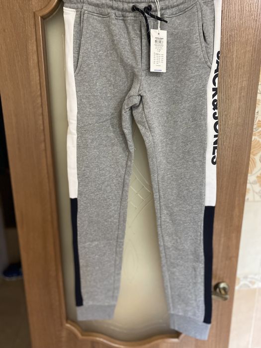 Одяг спортивный J&J