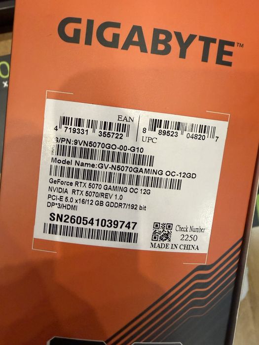 Відеокарта GIGABYTE GeForce RTX5070 12Gb GAMING OC (GV-N5070GAMING OC-12GD)