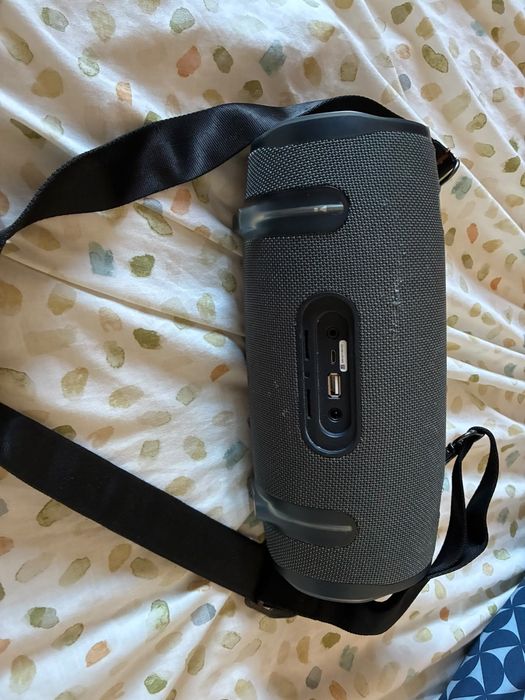 Coluna jbl extreme 2