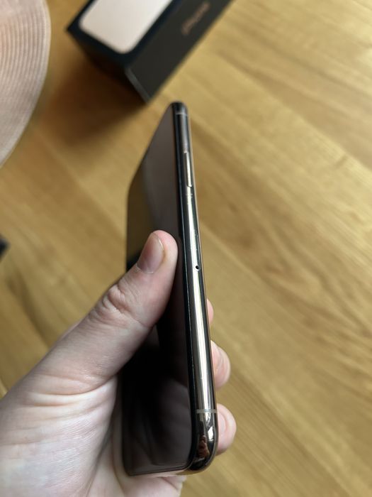 Apple iphone 11 pro 64GB