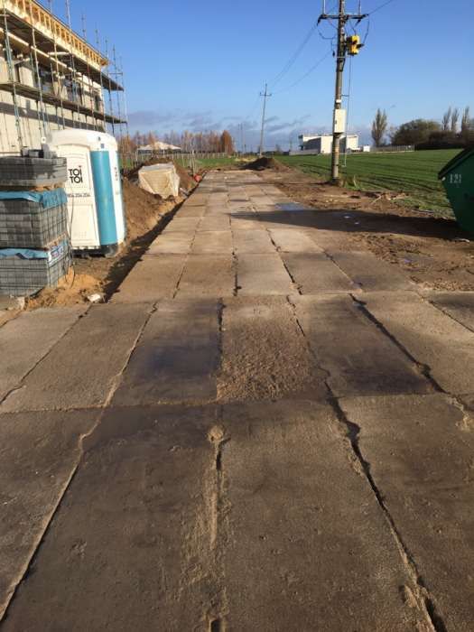 Utwardzanie dróg dojazdowych, placów, wymiana gruntu