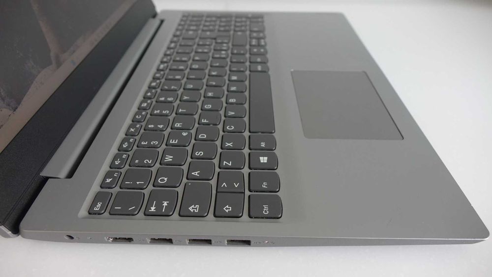 Lenovo IdeaPad S145-15AST 15.6 FHD A9-9425 8GB 256GB АКБ 91% ОБСЛУЖЕН