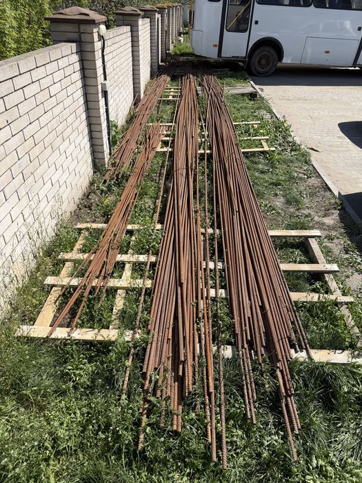 Продам арматуру 14,16,18 довжина(9-12м)