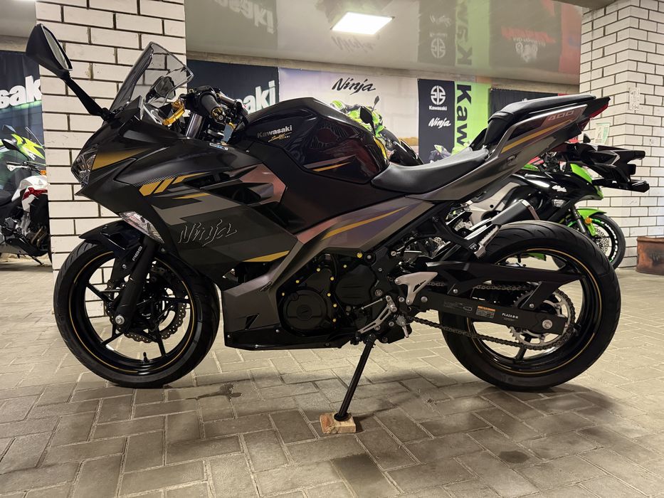 Kawasaki Ninja400 ABS 2022г. 11000км.