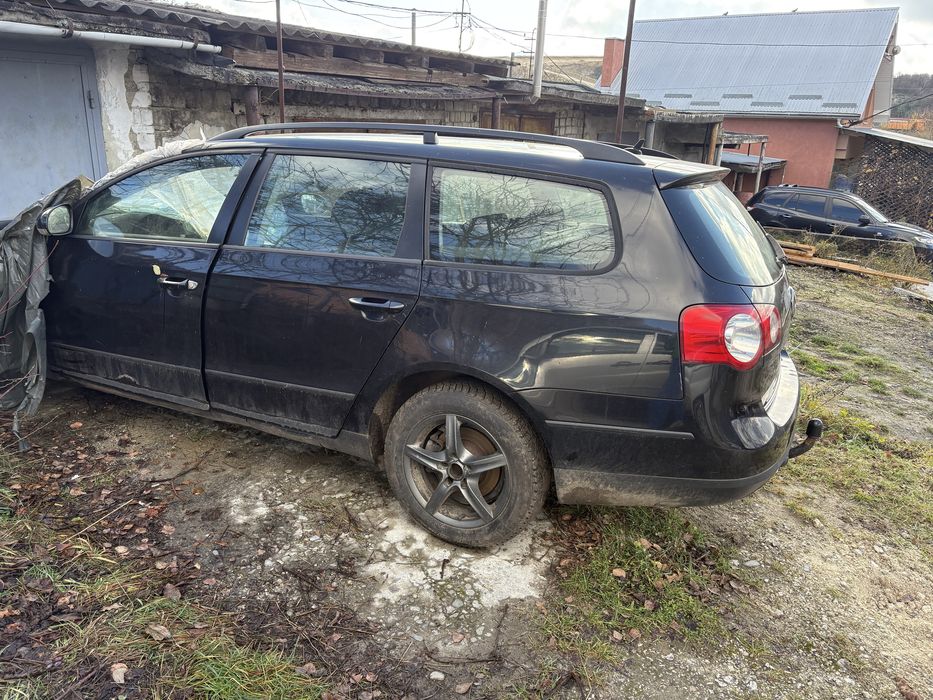 Розборка/Шрот Запчастини Volksvagen Passat b6 Стопи,двері, 1.9BLS