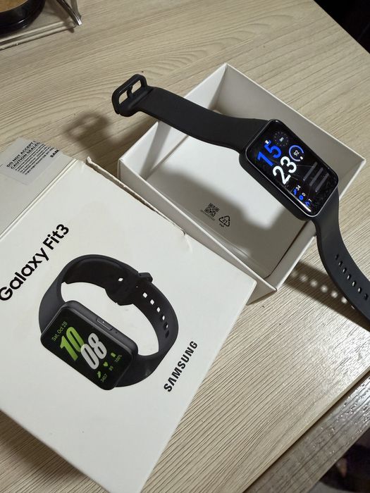 Фітнес браслет Samsung Fit3