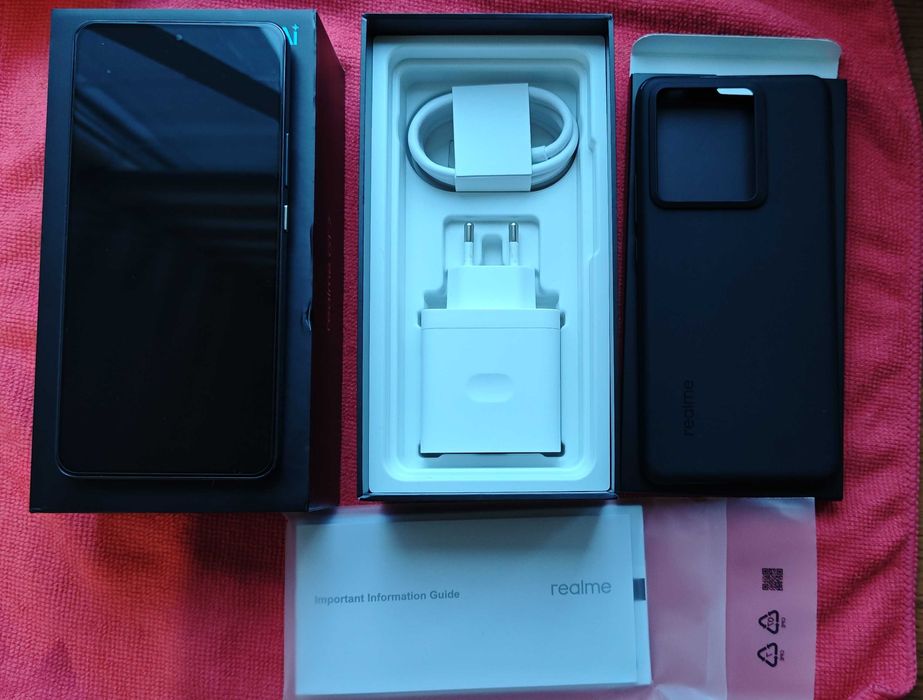 Смартфон Realme GT7