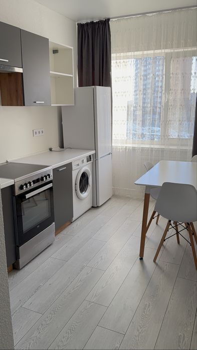 Сдам довгостроково квартиру Паустовського/Добровольского от хозяина