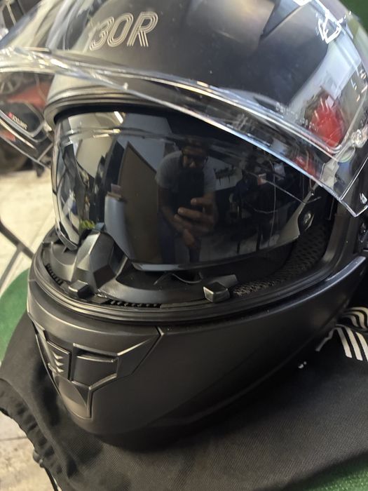 Capacete e casaco