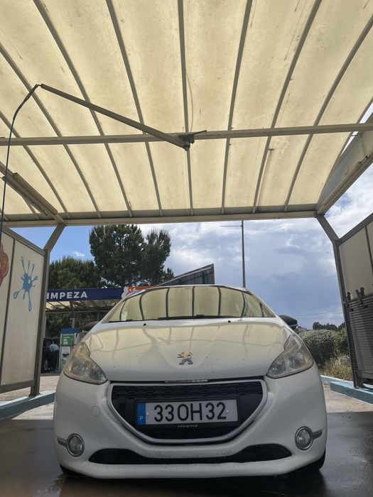 Vendo meu peugeot 208 diesel