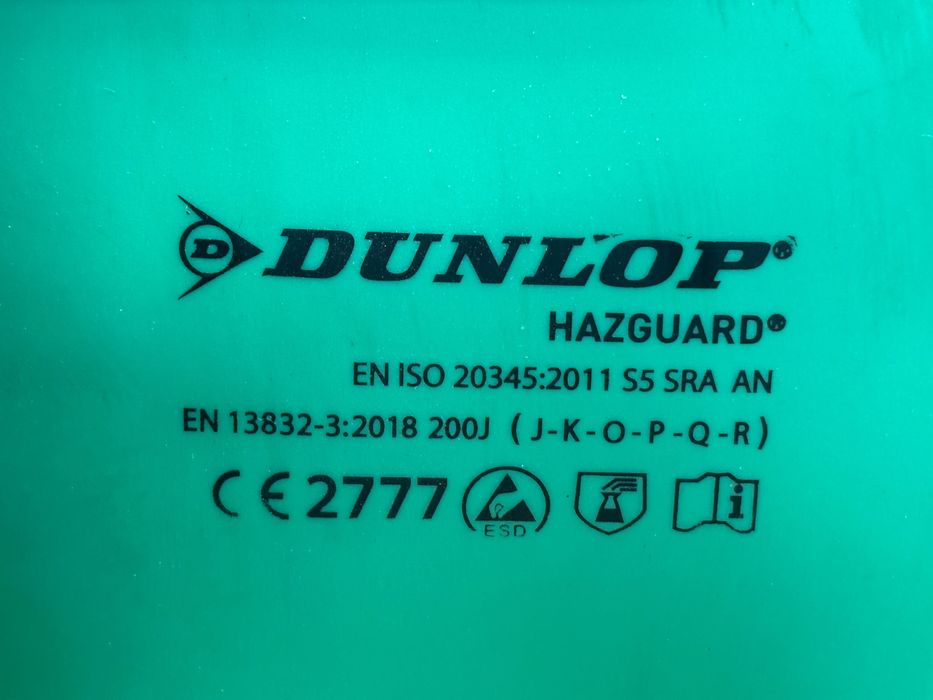 Kalosze Dunlop Hazguard - atest chemiczny. Rozmiar 46