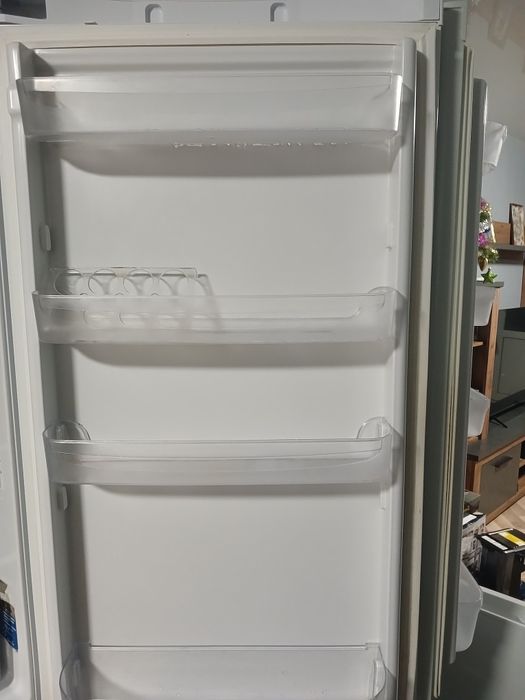 Холодильник Indesit