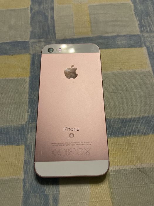 iPhone SE 2016 Rose Gold64585238126465122