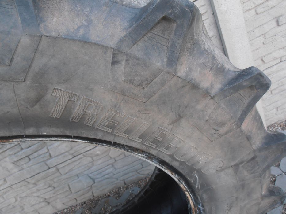 Opony 420/70 R-30