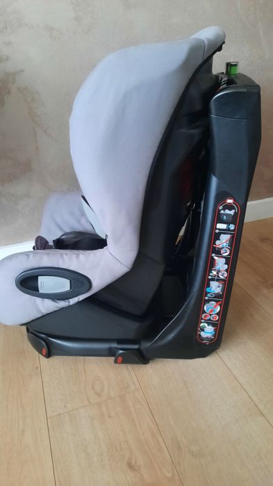 Maxi cosi axiss fotelik skrętny