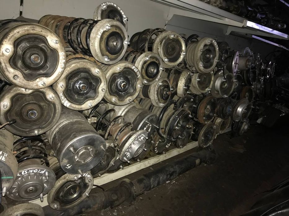 Пневматична стійка BMW F01 F02 F11 E65 E66 Е53 Е70 Е71 Пневмостойка