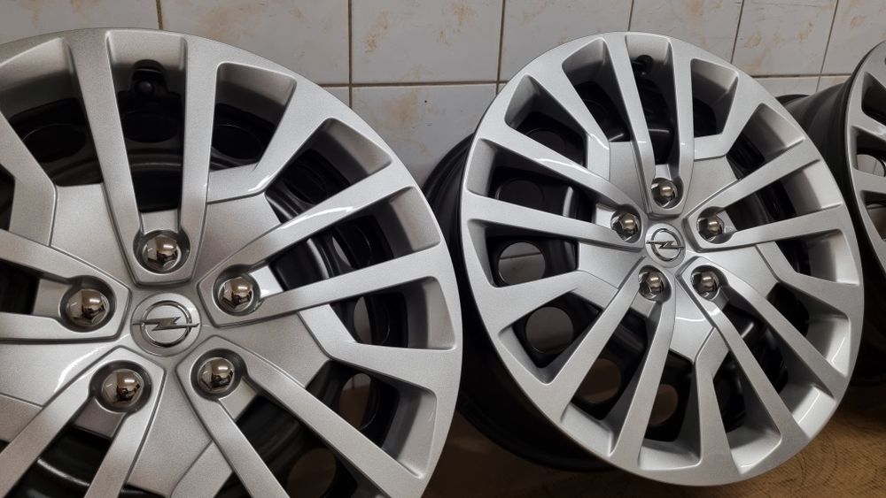Nowe felgi stalowe 17" Opel Vivaro III 5x108 ET46 Toyota Peugeot
