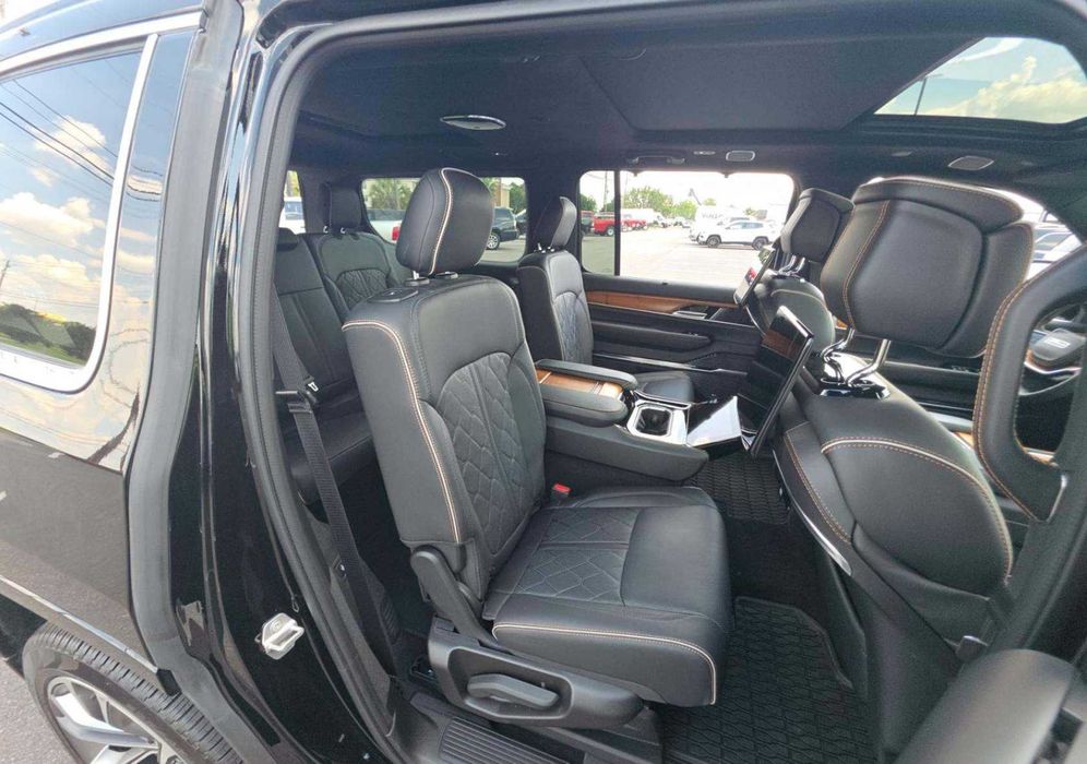 Jeep Grand Wagoneer Series III 2024 з ПДВ
