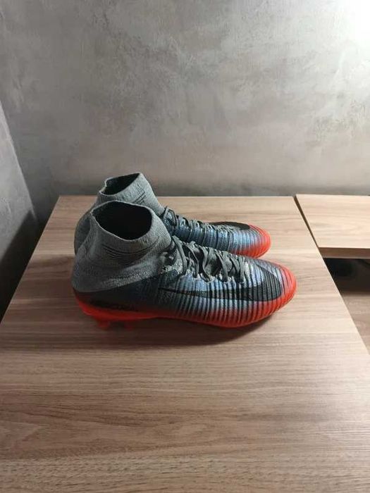 Korki profesjonalne Nike Mercurial Superfly V AG-PRO rozmiar 40,5