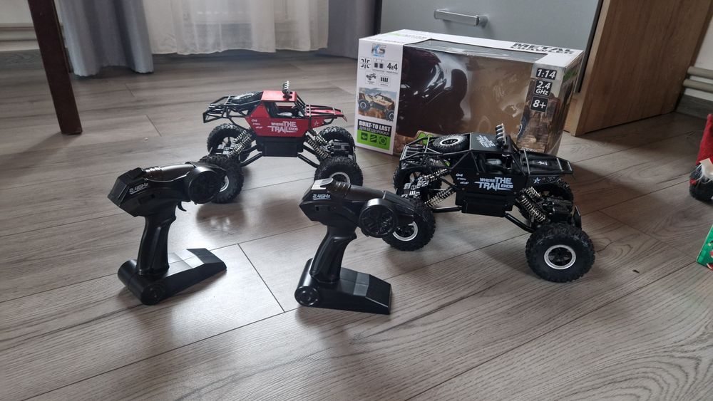 Машинка на пульту керування Нова