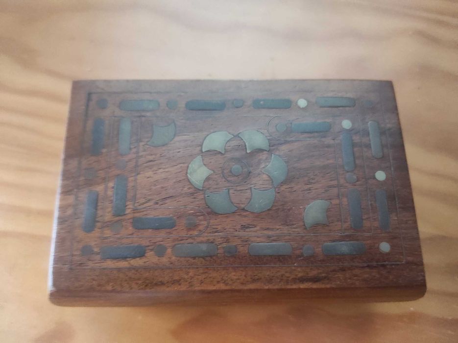 Caixinha guarda jóias