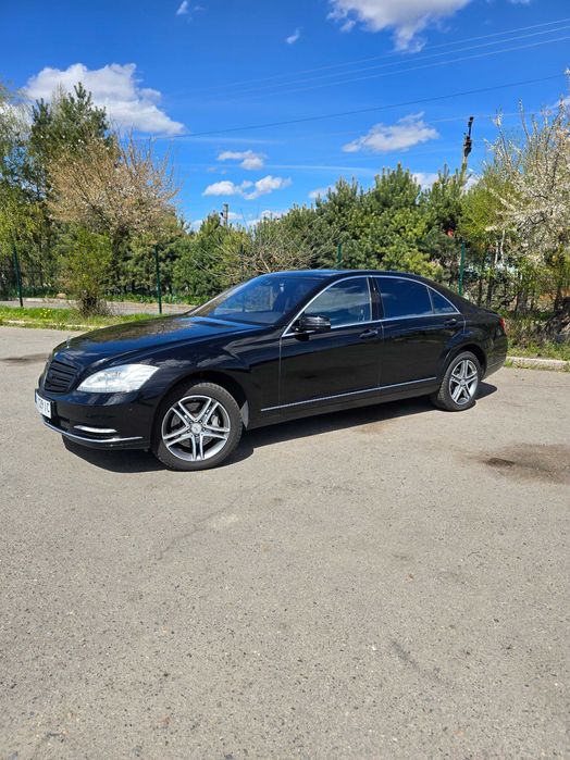 Весільний кортеж Авто преміум класу Прокат погодинно Авто на свята з водієм м. Хмельницький оренда