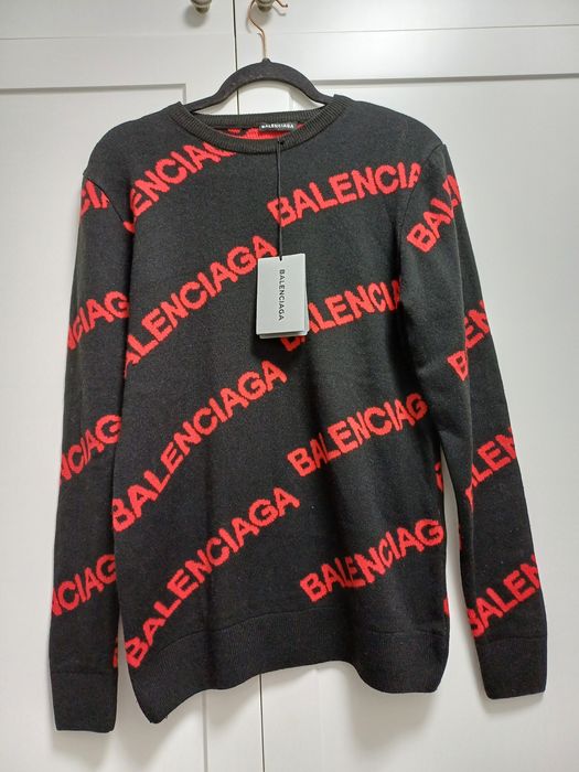 Nowy sweter Balenciaga
