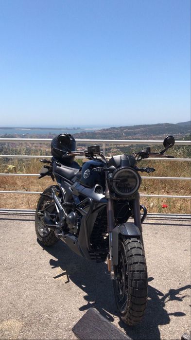 Vendo Mota Zontes ZT 125 G1 como nova