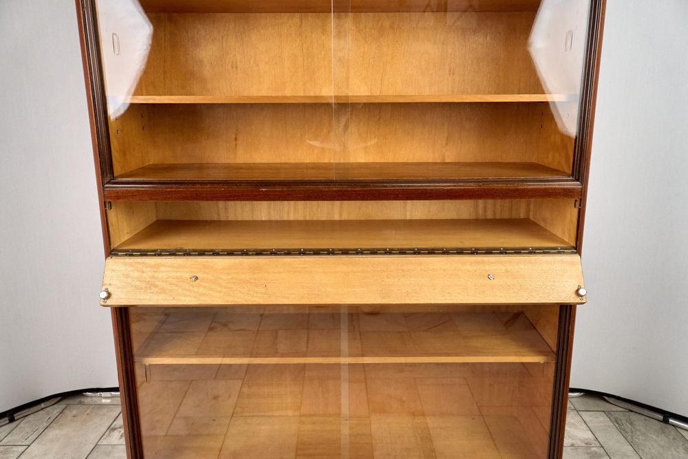 Biblioteczka, witryna w stylu Art Deco, Český Nábytek, Czechosłowacja, 1960 rok
