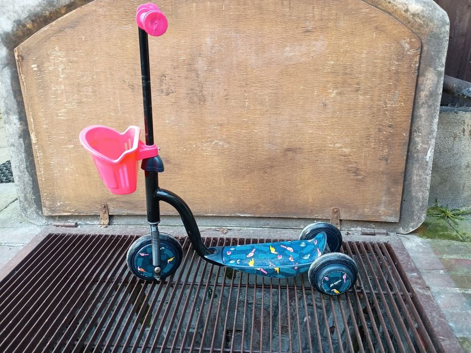 Hulajnoga trójkołowa dla dzieci