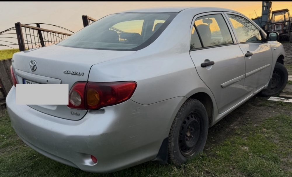 Samochod Toyota Corolla