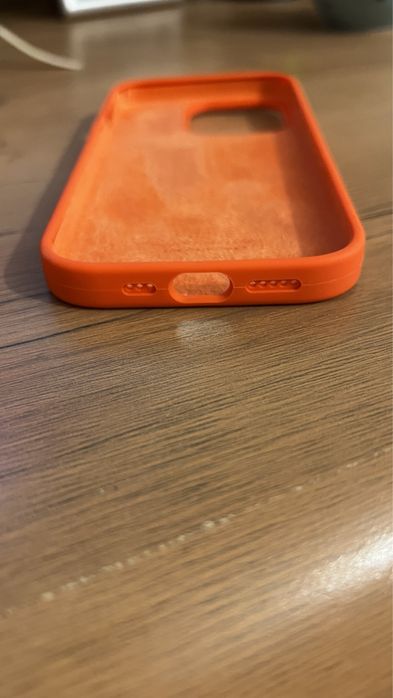 Oryginalne Etui silikonowe iphone 14 pro + 1 gratis