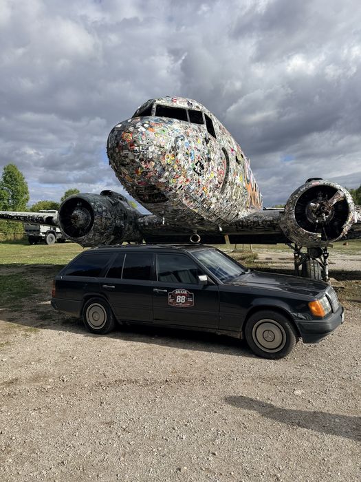 Mercedes-Benz W124