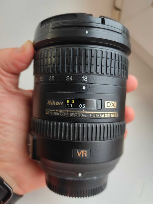 Об'єктив AF-S DX Nikkor 18-200mm f/3.5-5.6G ED VR II