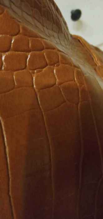 Brązowa torebka wzór skóry węża