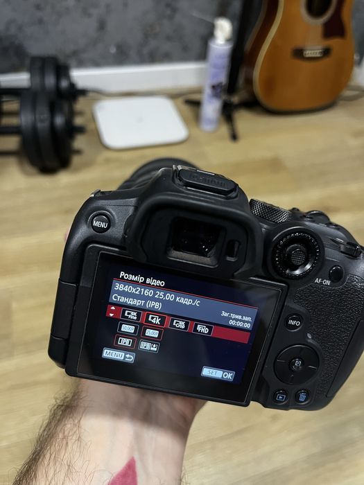 Canon R7 4K60 C-log3 33Mp RAW