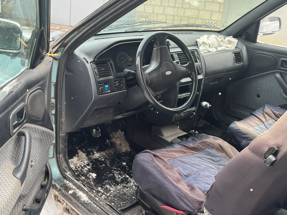 Ford escort 1.4 бензин