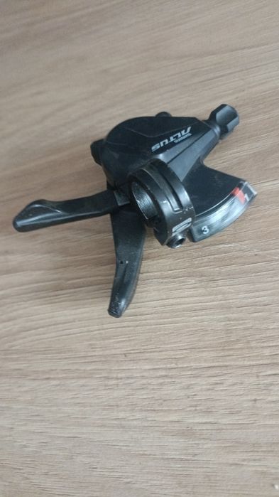 Lewa  Manetka Shimano 3 biegi