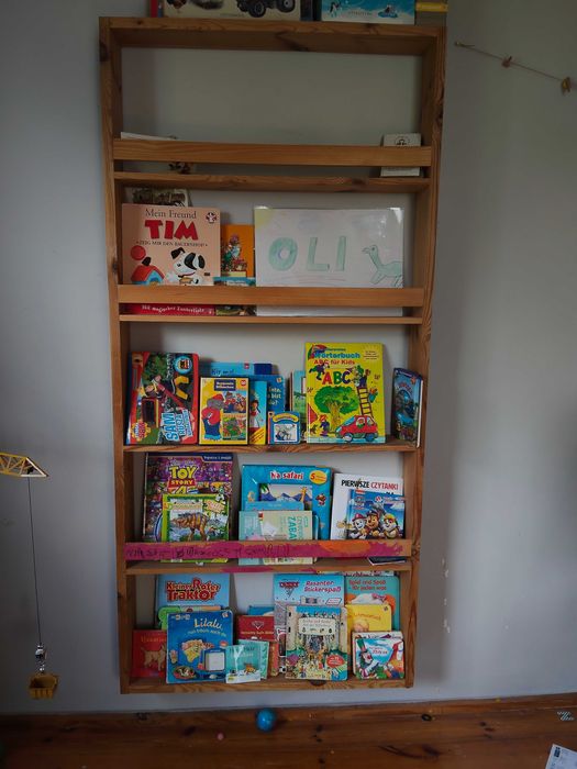 Biblioteczka Mintessori, półka na książki dla dziecka