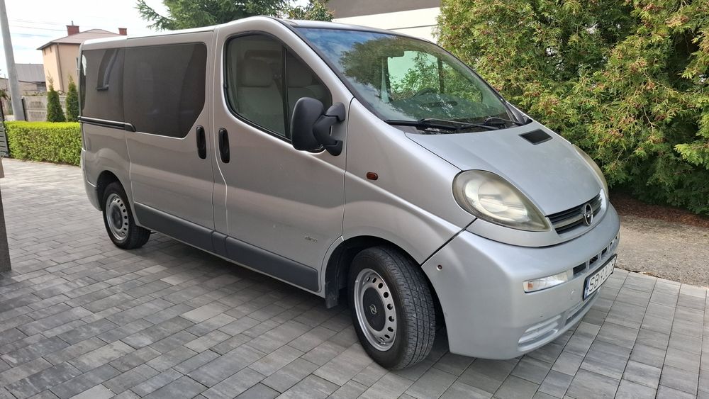 Opel Vivaro/Trafic / 2x drzwi boczne